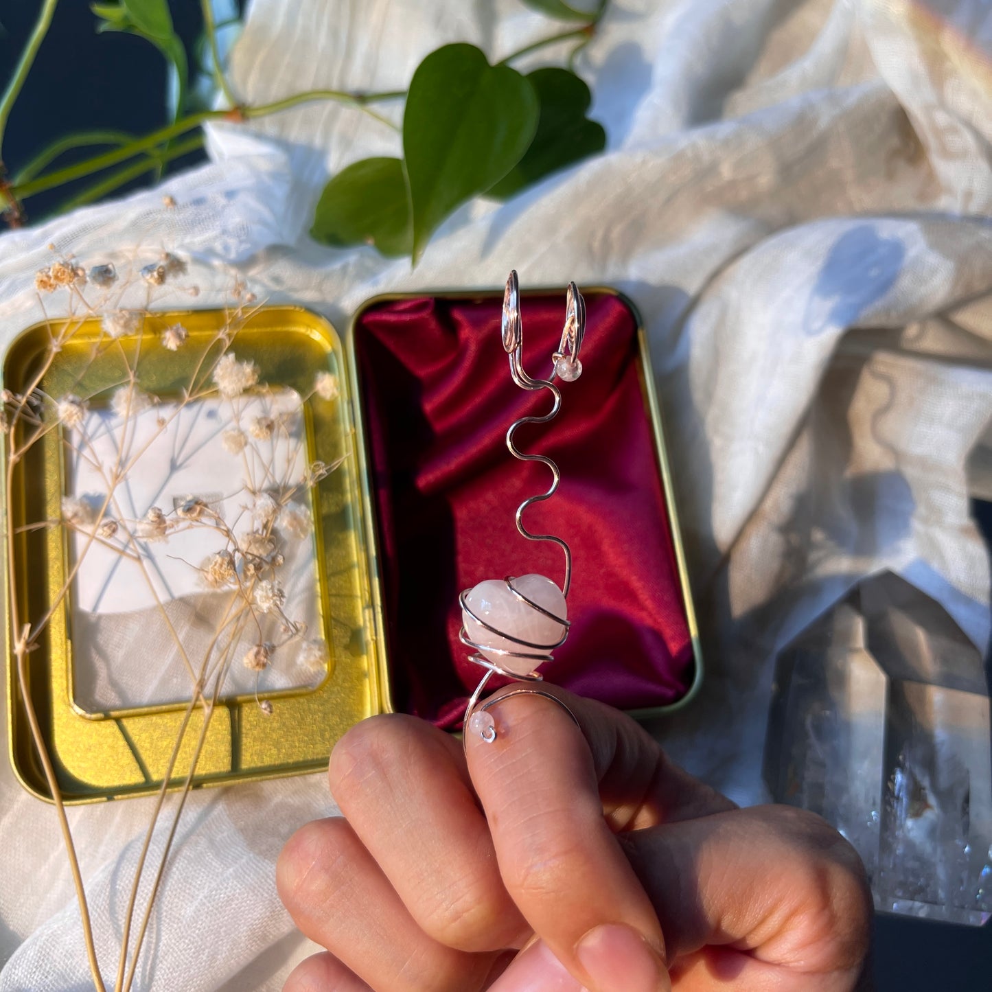 rose quartz heart - rose gold joint holder ring