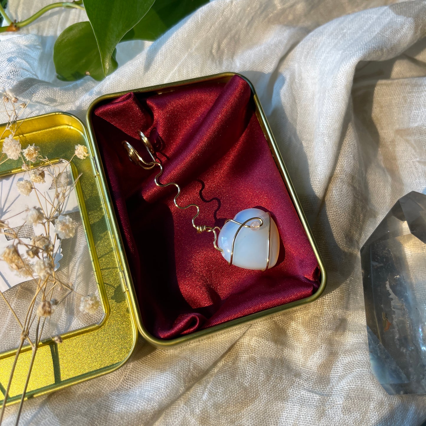 opalite heart - gold joint holder