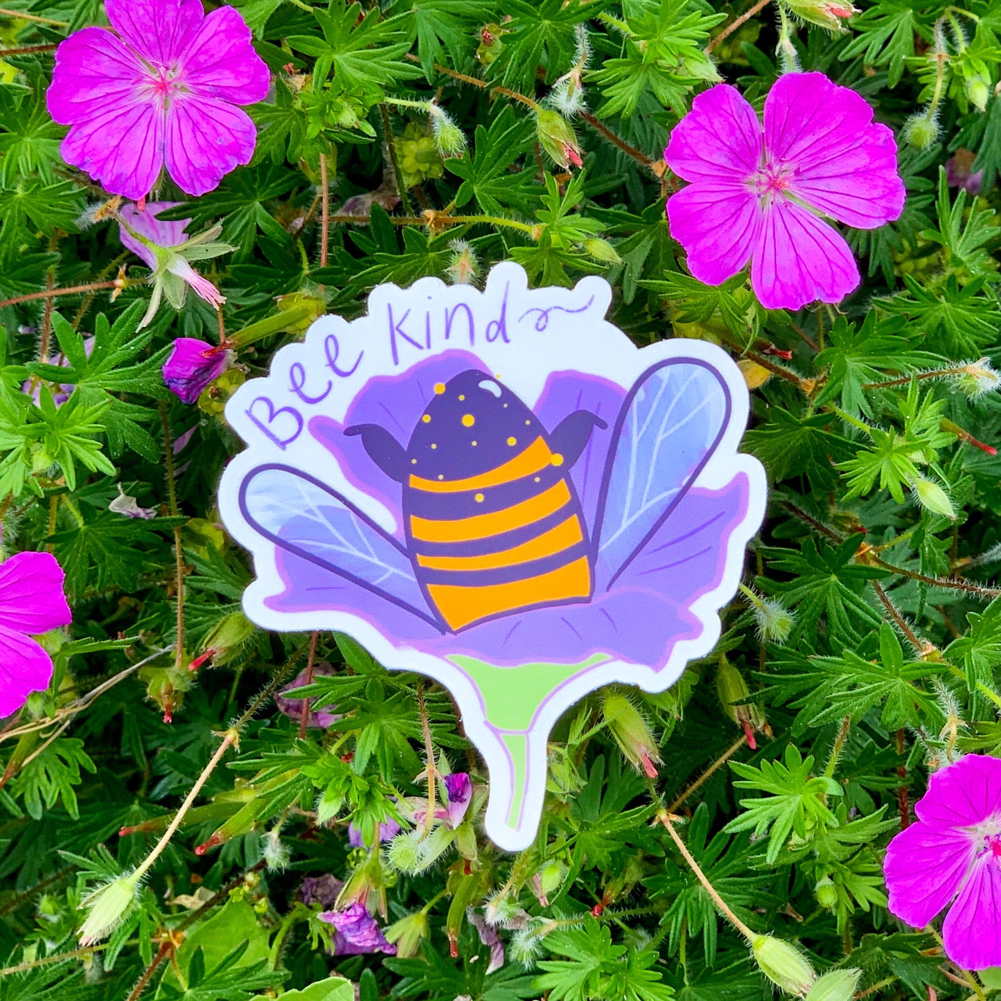 bee kind - sticker
